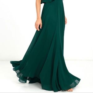 Lulu’s Love Run’s High Evergreen Maxi Dress Size L
